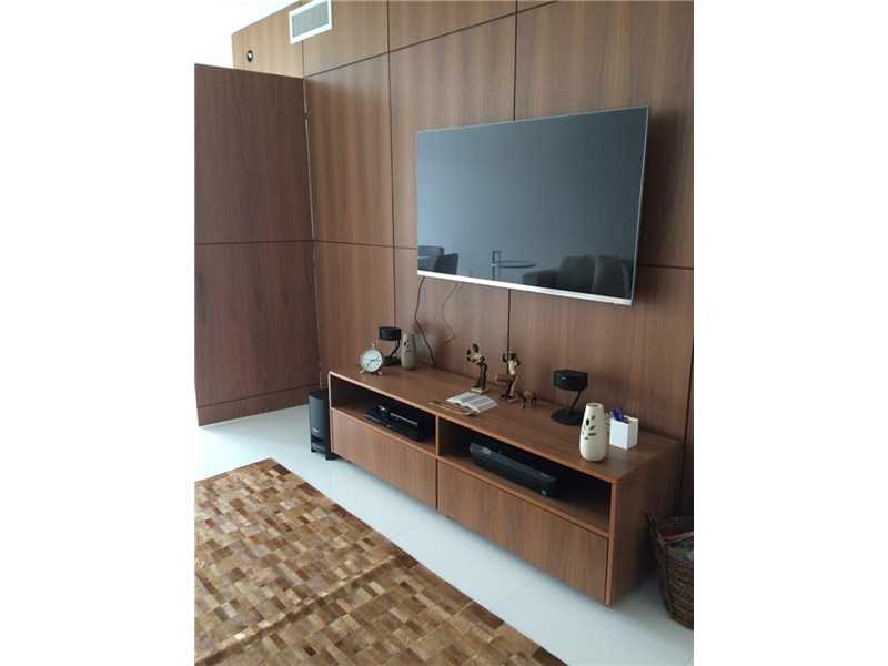 18201Collins Ave, Sunny Isles Beach, FL 33160