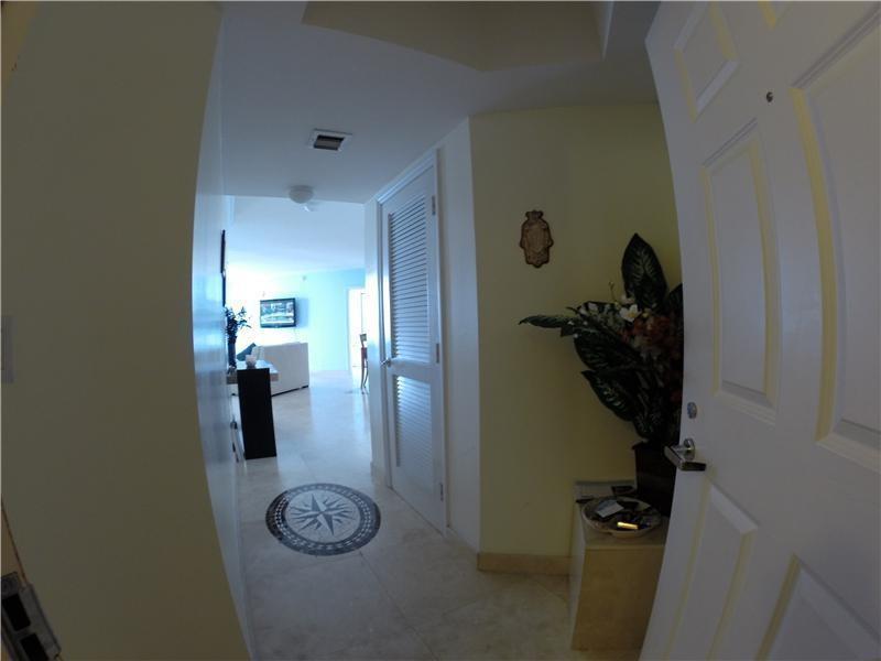 16699Collins Ave, Sunny Isles Beach, FL 33160