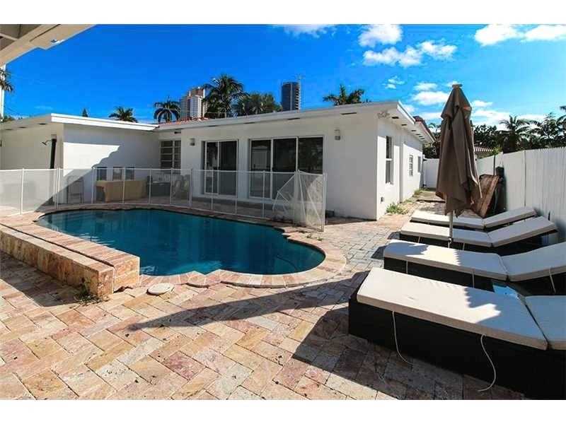 271191st Ter, Sunny Isles Beach, FL 33160