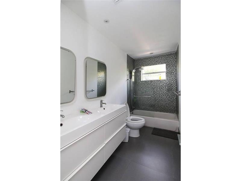 271191st Ter, Sunny Isles Beach, FL 33160