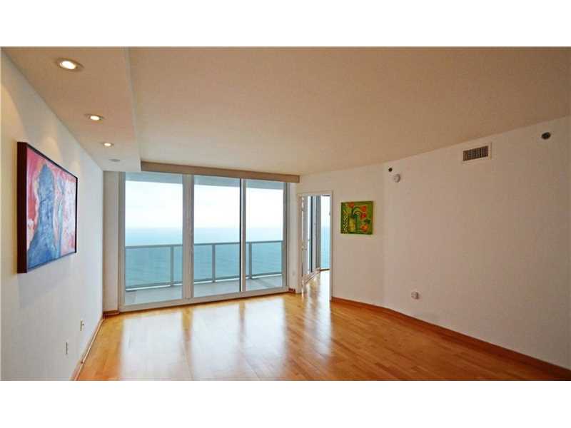 19333Collins Ave, Sunny Isles Beach, FL 33160