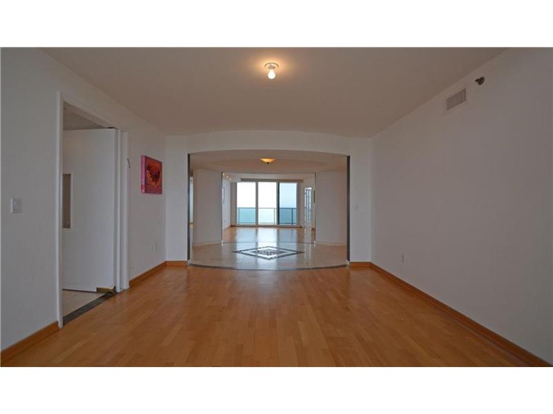 19333Collins Ave, Sunny Isles Beach, FL 33160