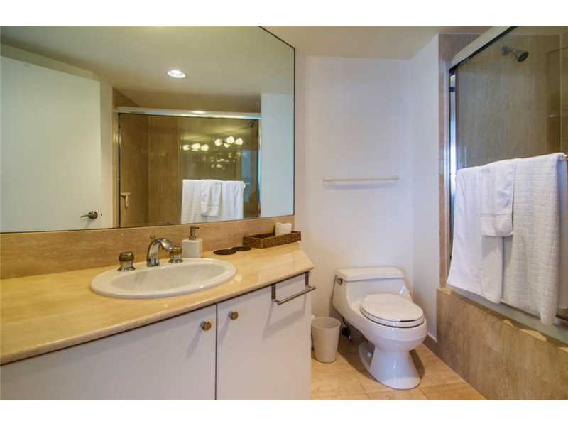 7000Island Blvd, Aventura, FL 33160