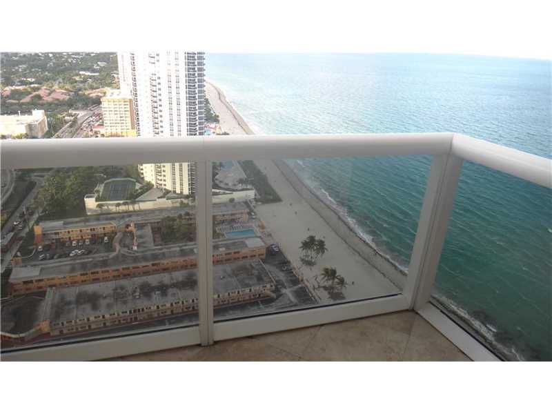 18911Collins Ave, Sunny Isles Beach, FL 33160
