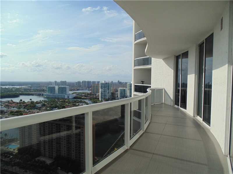 15811Collins Ave, Sunny Isles Beach, FL 33160