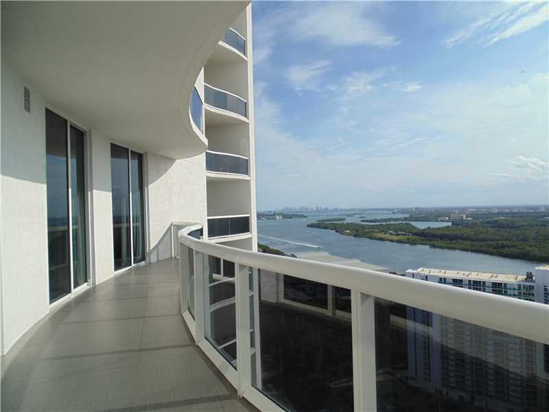 15811Collins Ave, Sunny Isles Beach, FL 33160