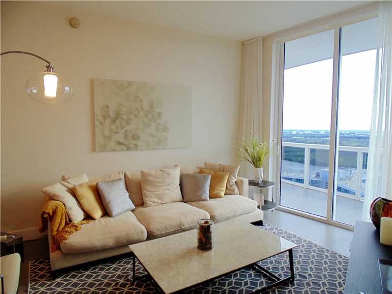 15811Collins Ave, Sunny Isles Beach, FL 33160