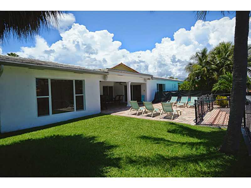 16451 Northeast 34 AV, Eastern Shores, FL 33160