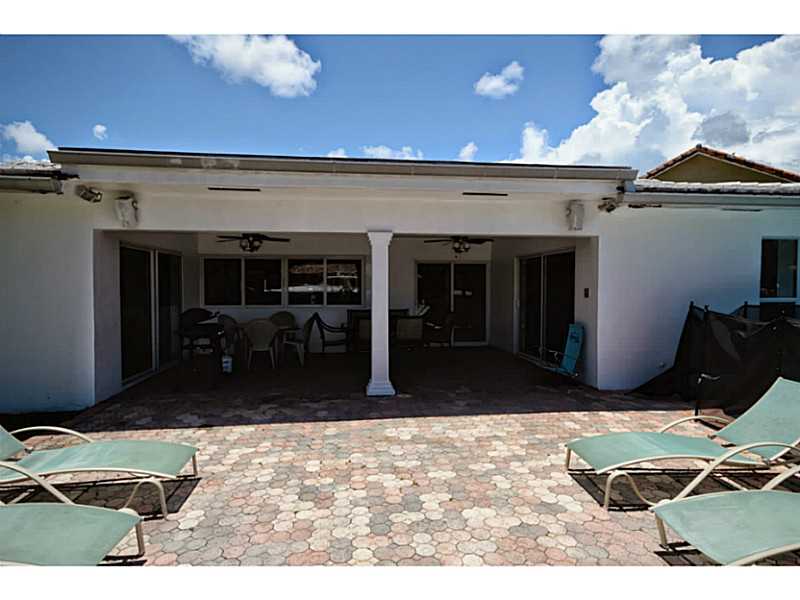 16451 Northeast 34 AV, Eastern Shores, FL 33160