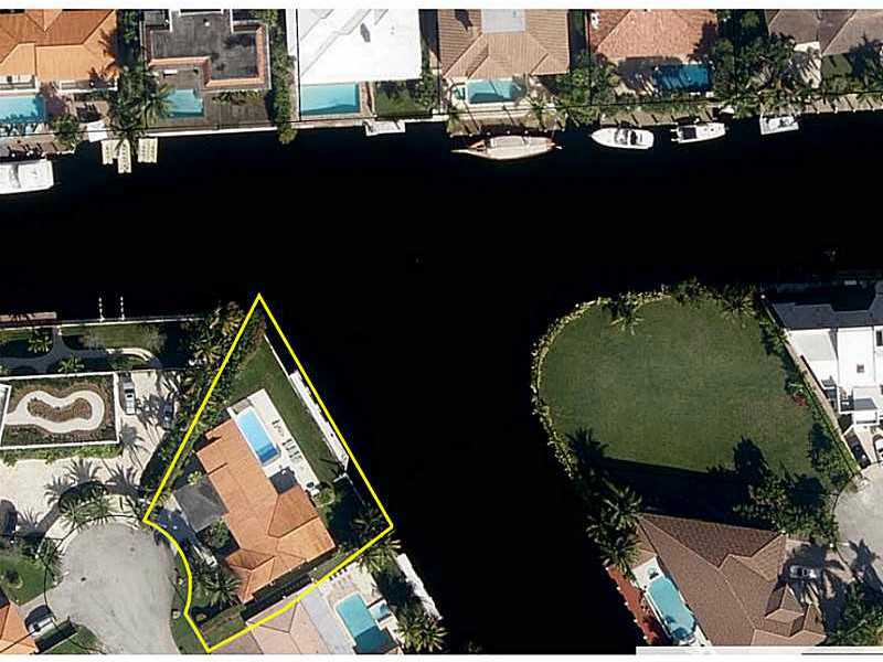 16481 Northeast 31 AV, Eastern Shores, FL 33160