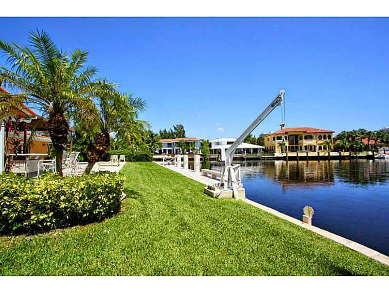 16481 Northeast 31 AV, Eastern Shores, FL 33160