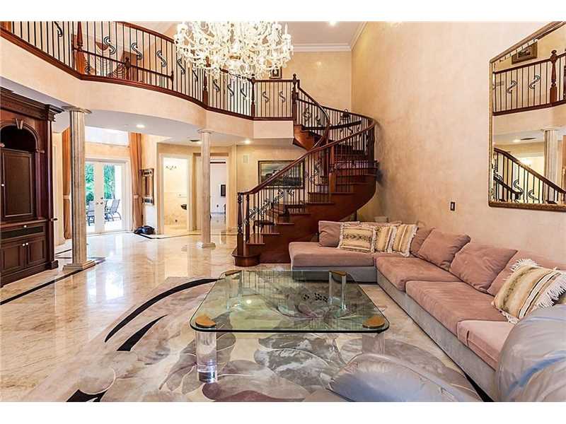 19470 Northeast 39th CT, Sunny Isles Beach, FL 33160
