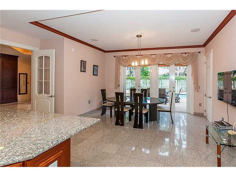 19470 Northeast 39th CT, Sunny Isles Beach, FL 33160