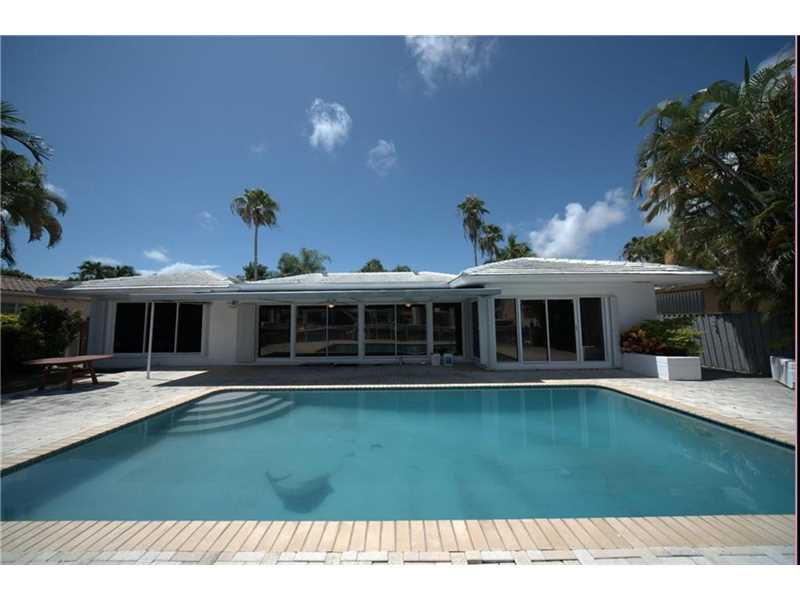 3221 NE 165TH ST, North Miami Beach, FL 33160