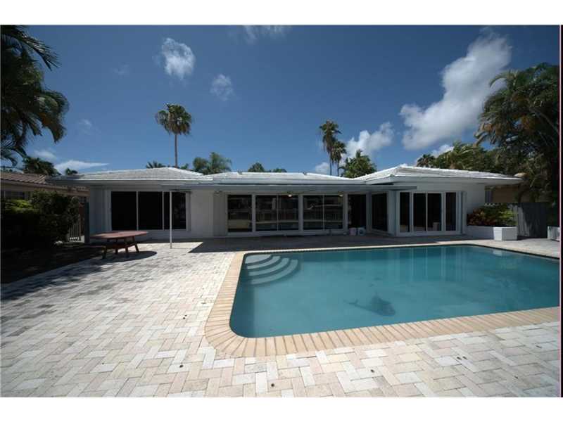 3221 NE 165TH ST, North Miami Beach, FL 33160