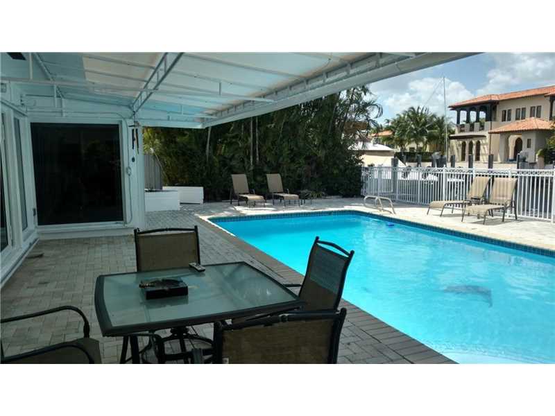 3221 NE 165TH ST, North Miami Beach, FL 33160