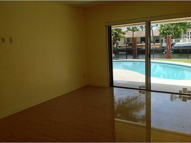 3320 NE 170TH ST, North Miami Beach, FL 33160