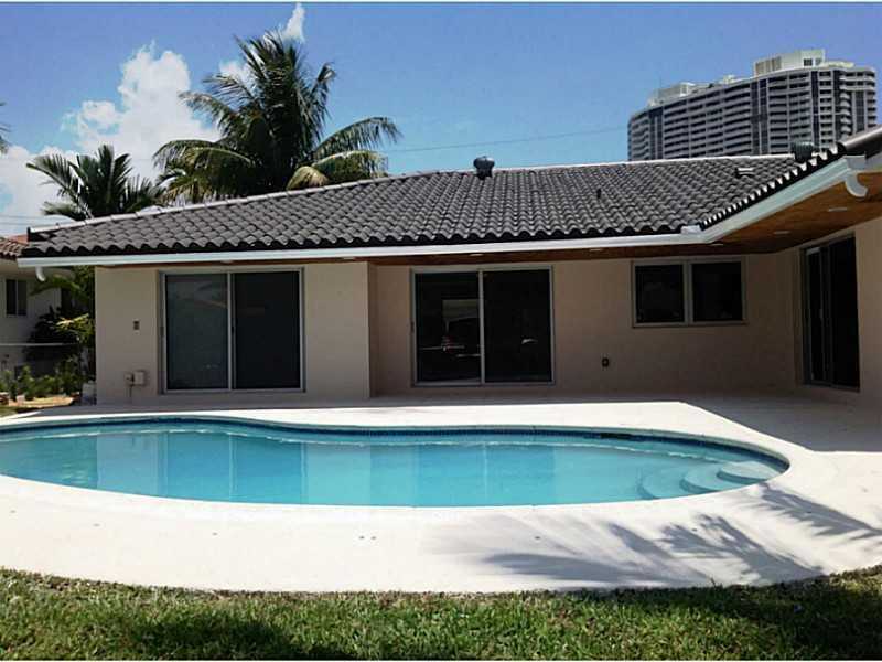 3320 NE 170TH ST, North Miami Beach, FL 33160