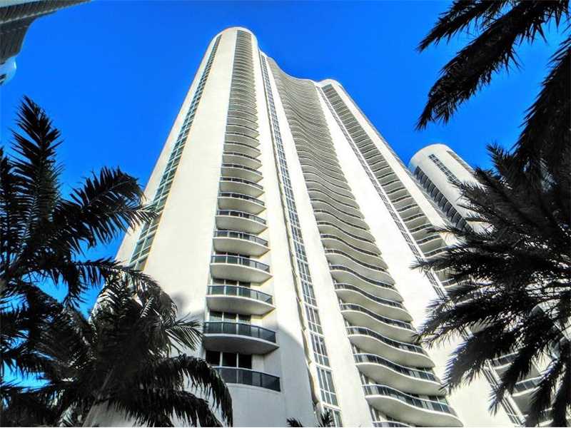15901Collins Ave, Sunny Isles Beach, FL 33160