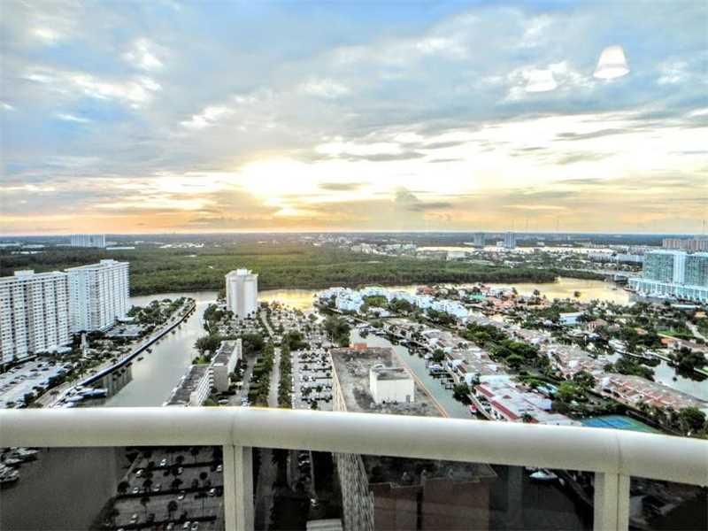 15901Collins Ave, Sunny Isles Beach, FL 33160