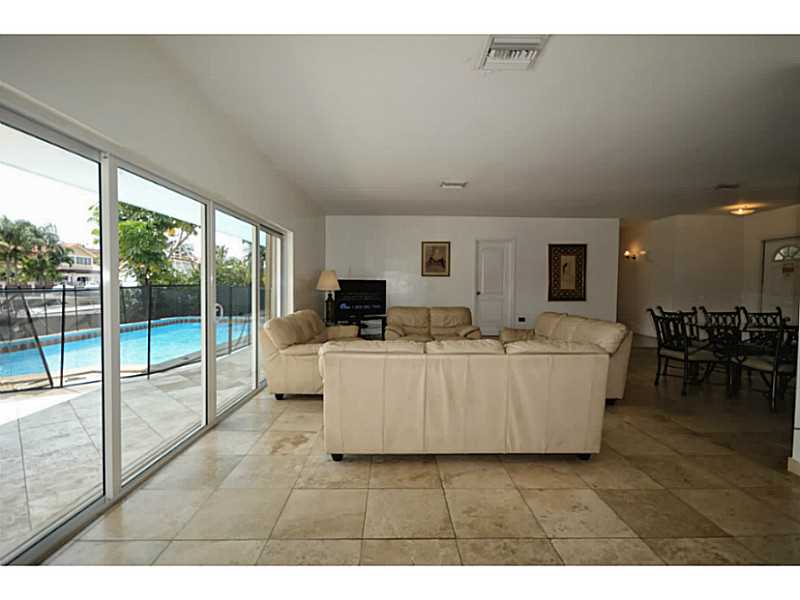16469 Northeast 30 AV, Eastern Shores, FL 33160