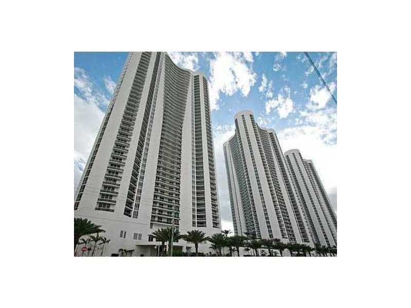 15811Collins Ave, Sunny Isles Beach, FL 33160