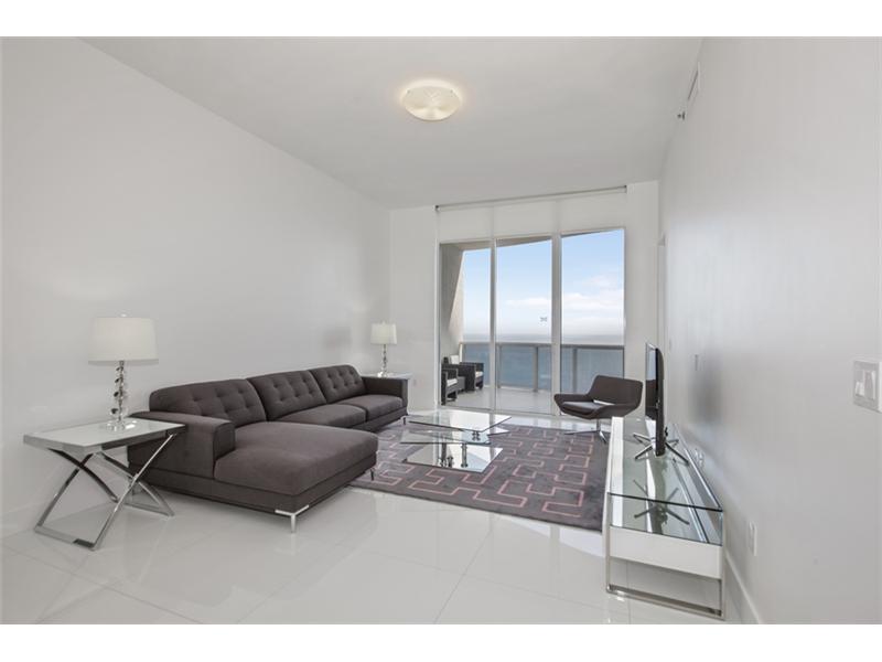 15811Collins Ave, Sunny Isles Beach, FL 33160