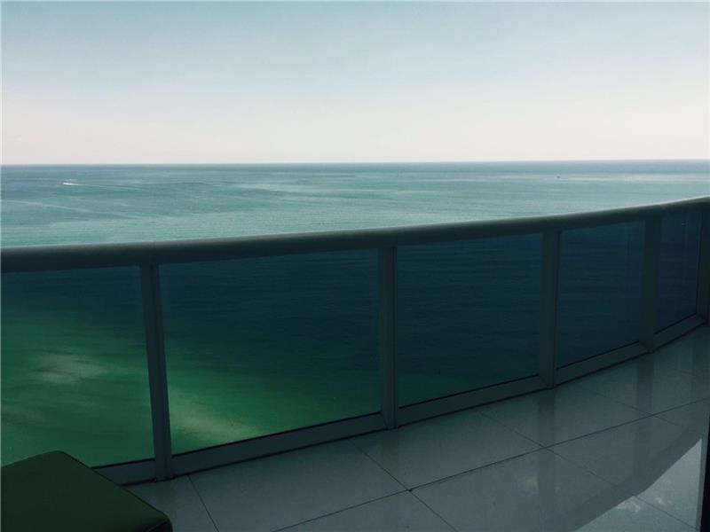 15811Collins Ave, Sunny Isles Beach, FL 33160
