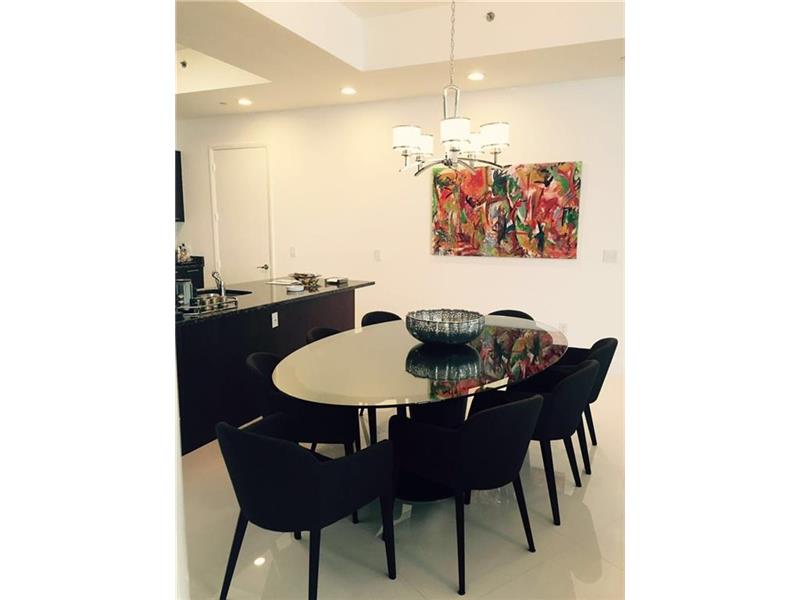 15811Collins Ave, Sunny Isles Beach, FL 33160
