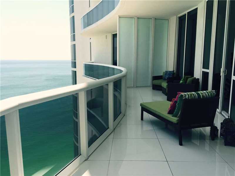 15811Collins Ave, Sunny Isles Beach, FL 33160