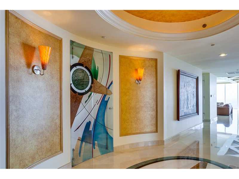 18911COLLINS AV, Sunny Isles Beach, FL 33160
