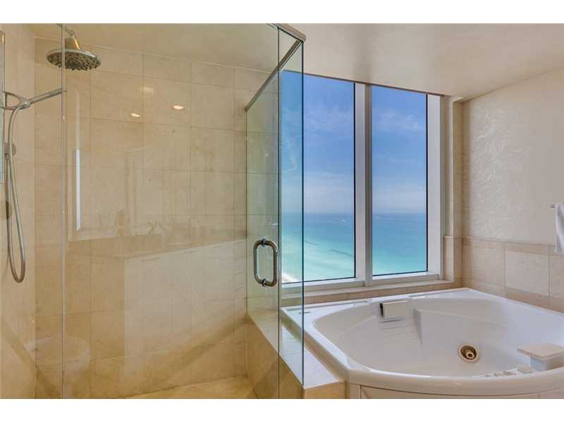 18911COLLINS AV, Sunny Isles Beach, FL 33160