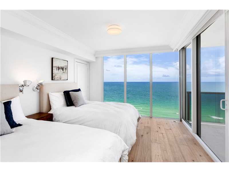 19111Collins Ave, Sunny Isles Beach, FL 33160