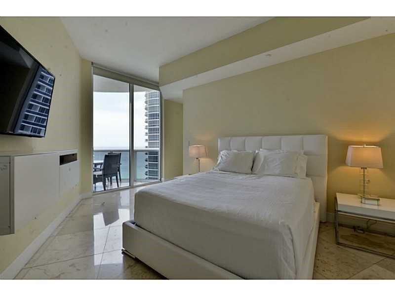 16001Collins Ave, Sunny Isles Beach, FL 33160