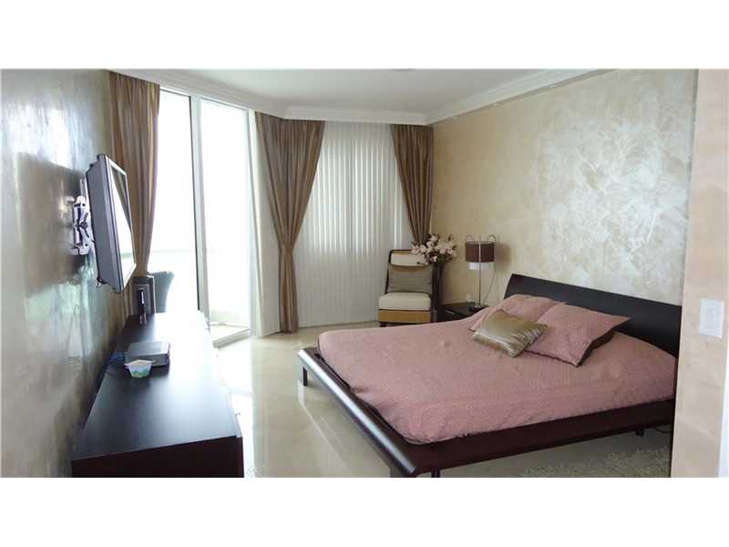 17875Collins Ave, Sunny Isles Beach, FL 33160