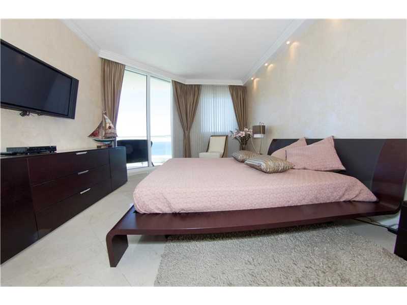 17875Collins Ave, Sunny Isles Beach, FL 33160