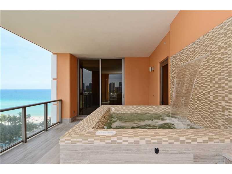 17749Collins Ave, Sunny Isles Beach, FL 33160