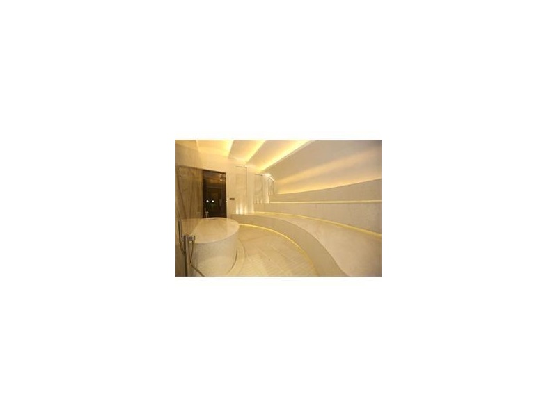17749Collins Ave, Sunny Isles Beach, FL 33160