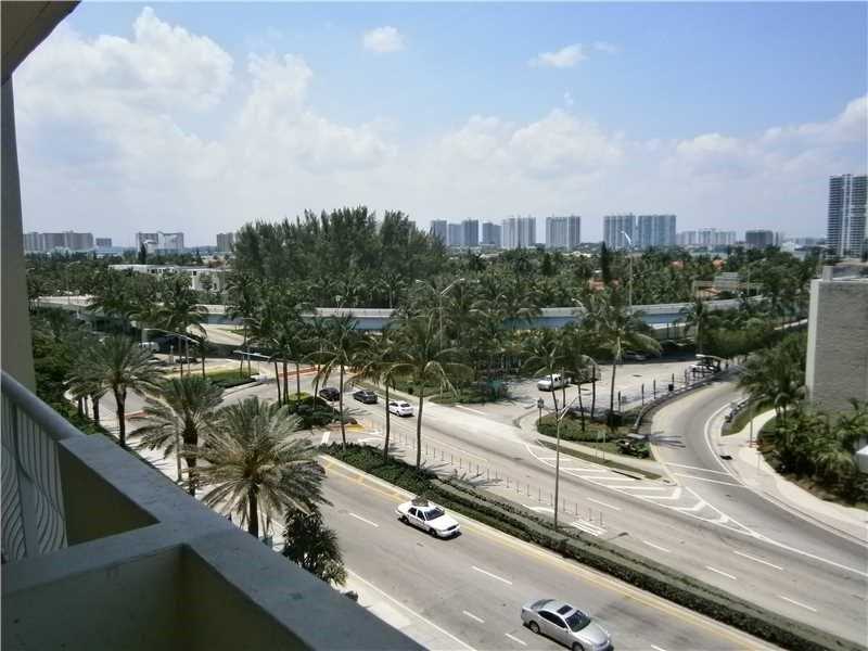19201Collins Ave, Sunny Isles Beach, FL 33160