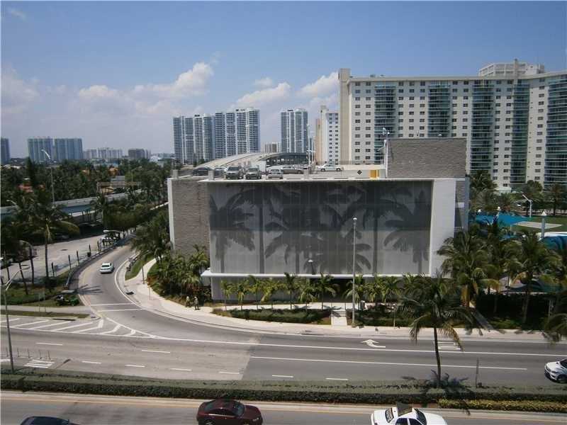 19201Collins Ave, Sunny Isles Beach, FL 33160