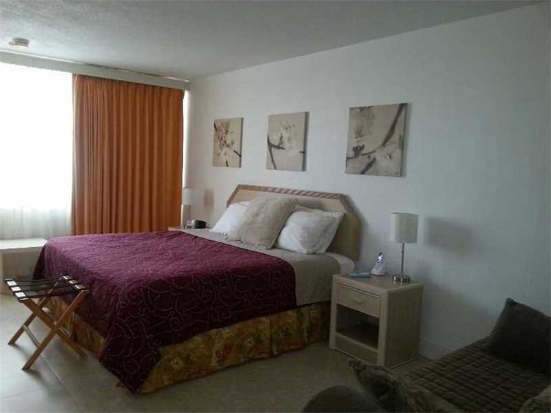 19201Collins Ave, Sunny Isles Beach, FL 33160