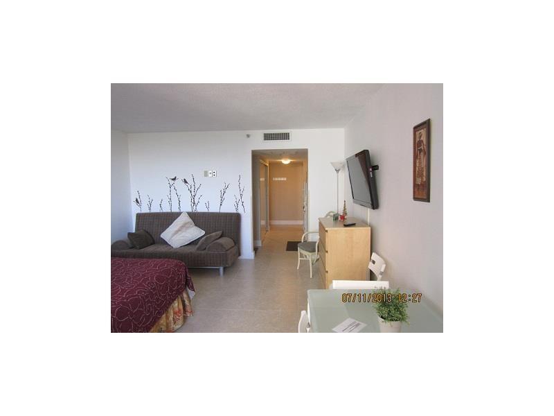 19201Collins Ave, Sunny Isles Beach, FL 33160