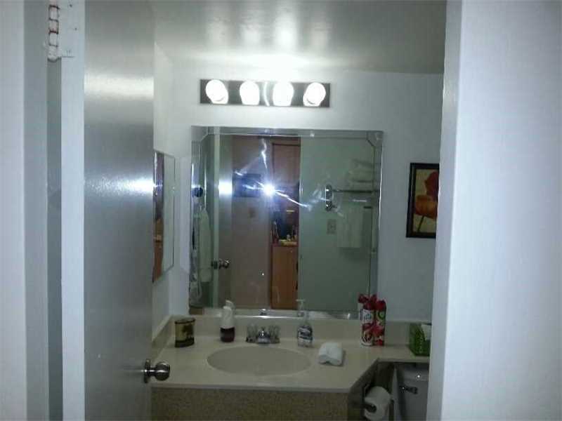 19201Collins Ave, Sunny Isles Beach, FL 33160