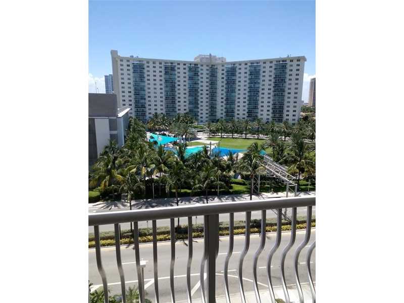 19201Collins Ave, Sunny Isles Beach, FL 33160