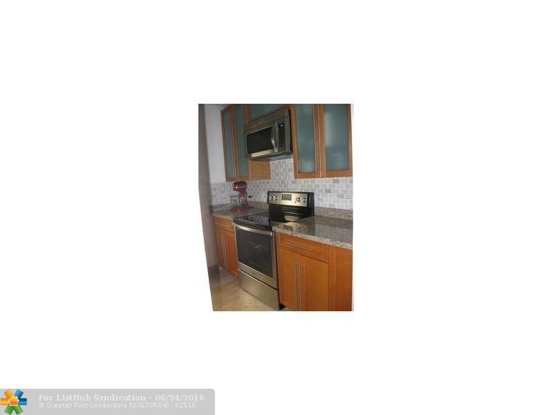 3681 NE 170th St 1, North Miami Beach, FL 33160