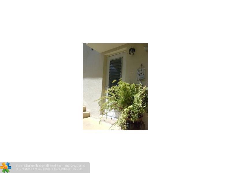 3681 NE 170th St 1, North Miami Beach, FL 33160