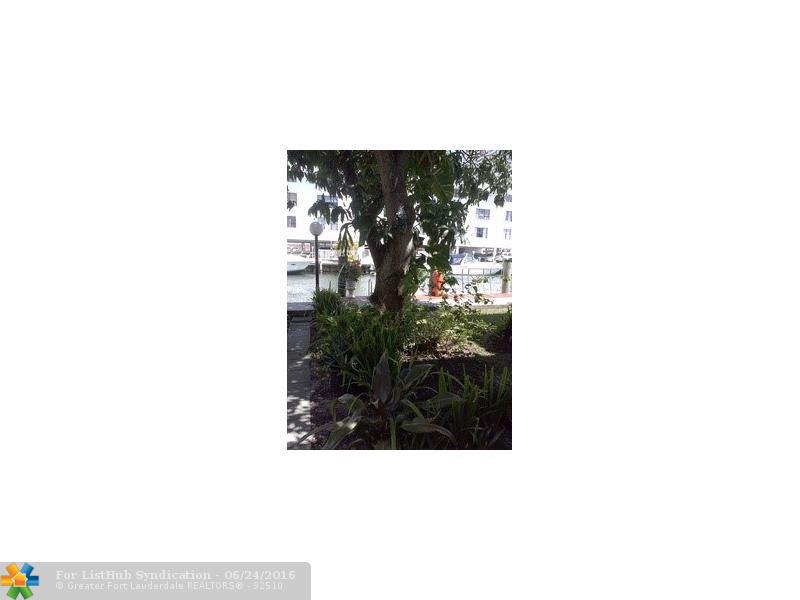 3681 NE 170th St 1, North Miami Beach, FL 33160