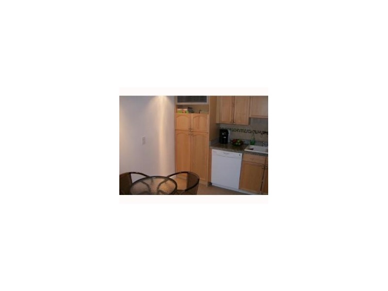2801 Northeast 183rd St, Aventura, FL 33160