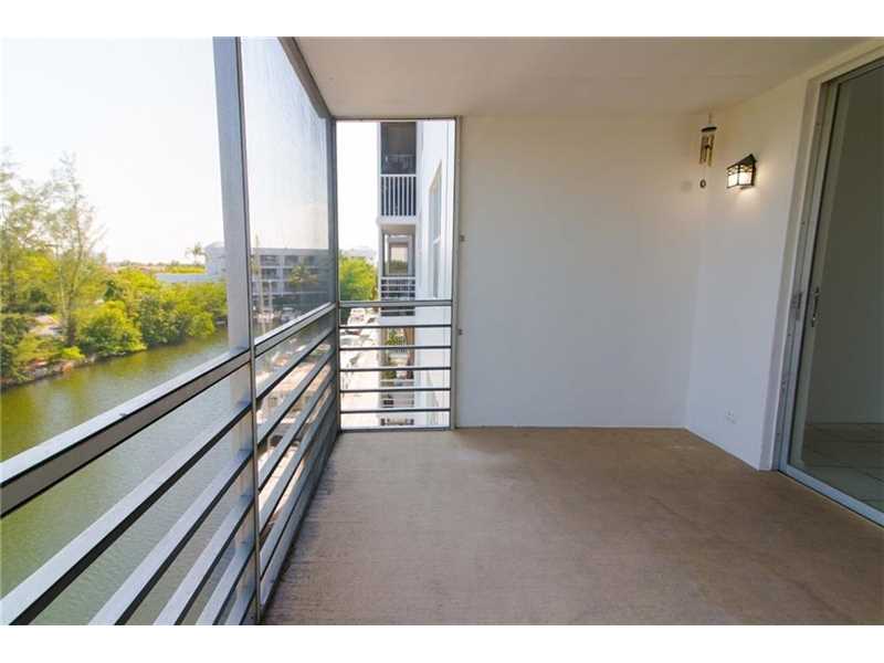 3660 Northeast 166th St, North Miami Beach, FL 33160