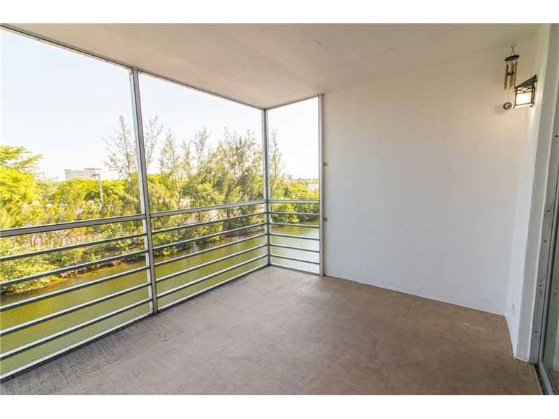 3660 Northeast 166th St, North Miami Beach, FL 33160